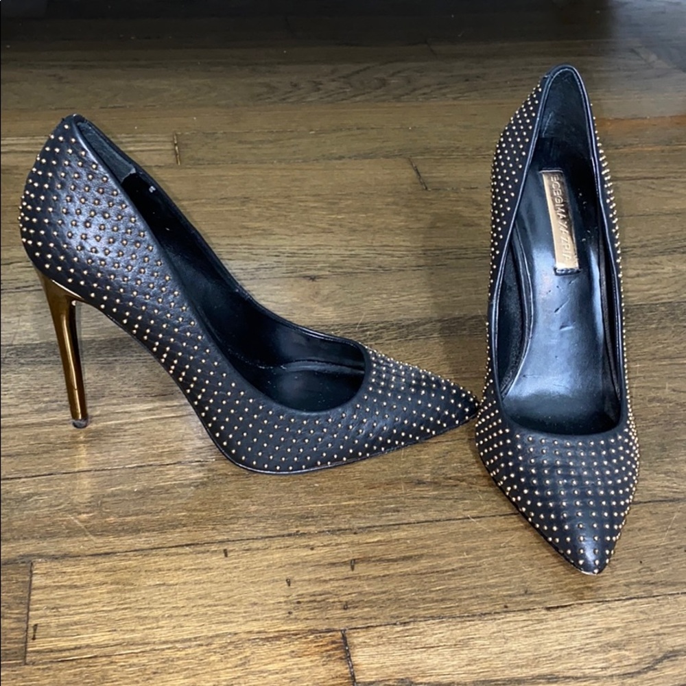 BCBG Maxazria Pumps